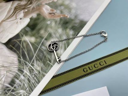 Gucci GG Interlocking Horsebit Silver Chain Bracelet
