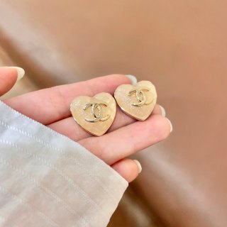 CHANEL Color Heart CC Enamel Stud Earrings