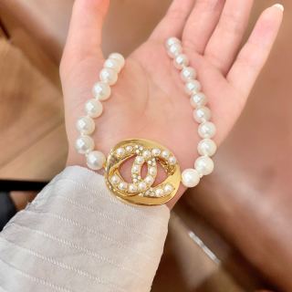 Chanel Elegant Pearl Pendant Necklace