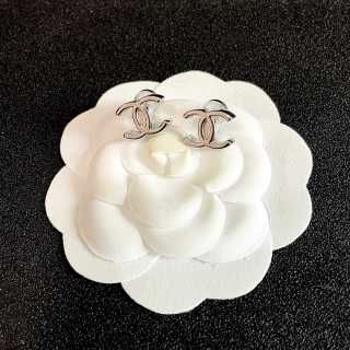 Chanel Minimal Interlocking CC Stud Earrings