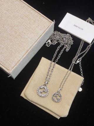 Gucci Interlocking G Crystal Circle Pendant Necklace