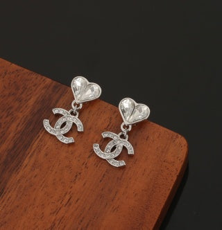 Chanel Crystal Heart CC Drop Earrings – Elegant Luxury Fashion Jewelry