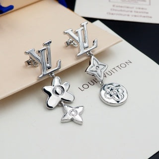 Louis Vuitton Blossom Drop Flower Stud Earrings