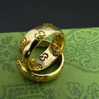 Gucci Interlocking G Engraved Wide Band Ring