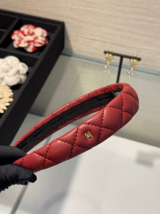 Chanel Red Quilted Headband – Elegant Luxury Fashion Accessory