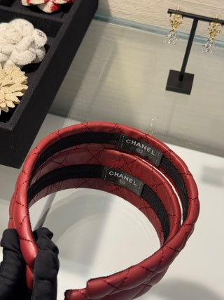 Chanel Red Quilted Headband – Elegant Luxury Fashion Accessory