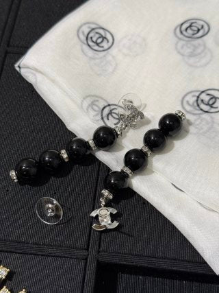 Chanel Pearl & Black Bead CC Drop Earrings – Elegant Luxury Fashion Jewelry