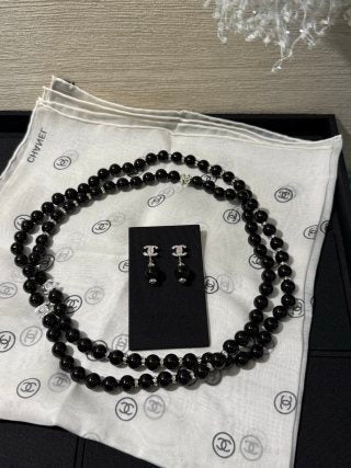 Chanel Black Pearl CC Drop Earrings – Elegant Luxury Fashion Jewelry