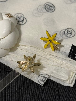 Chanel Yellow Floral CC Stud Earrings – Elegant Luxury Fashion Jewelry