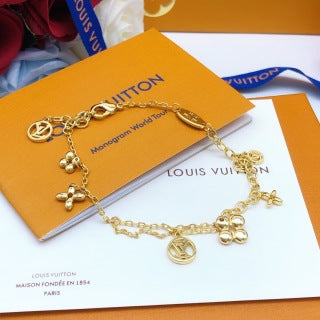 Louis Vuitton Blossom Charm Chain Bracelet
