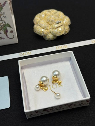Dior Rosaline Pearl Bow Earrings