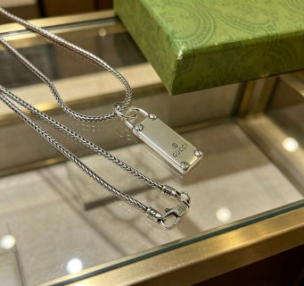 Gucci GG Engraved Plate Chain Necklace