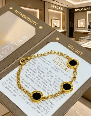 Bvlgari Gold Black Onyx Accent Link Bracelet – Elegant Luxury Jewelry