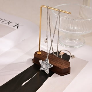 Chanel Crystal Star Pendant Necklace – Elegant Luxury Fashion Jewelry
