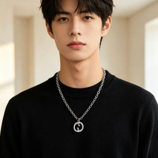 Gucci Interlocking G Circle Medallion Chain Necklace