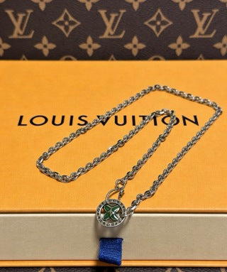 Louis Vuitton Emerald Bloom Pendant Necklace