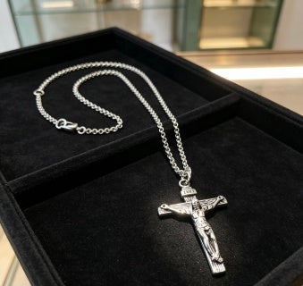 Gucci Cross Emblem Silver Pendant Chain Necklace