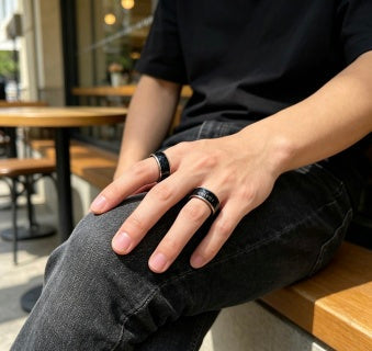 Gucci GG Interlocking Black Enamel Silver Band Ring