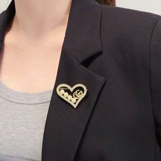 Gucci GG Heart Pearl Crystal Brooch
