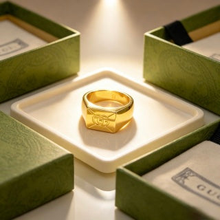 Gucci GG Geometric Signet Gold Ring