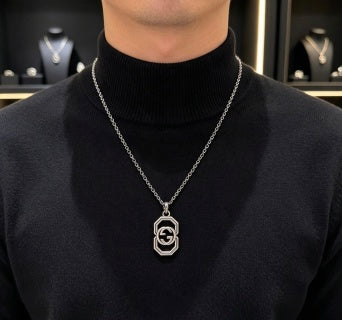 Gucci GG Octagonal Pendant Silver Chain Necklace