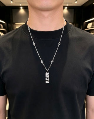 Gucci GG Script Logo Pendant Layered Necklace